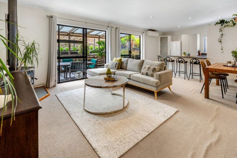 Photo of property in 17 Hayley Lane, East Tamaki Heights, Auckland, 2016