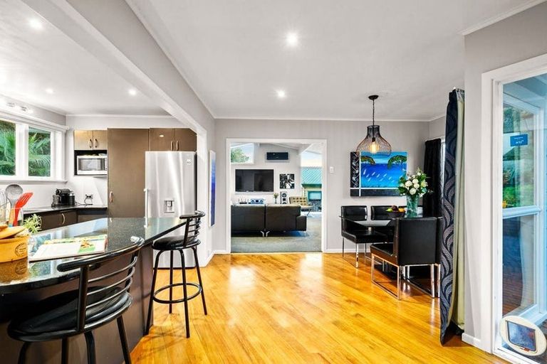 Photo of property in 112 Rathgar Road, Henderson, Auckland, 0610