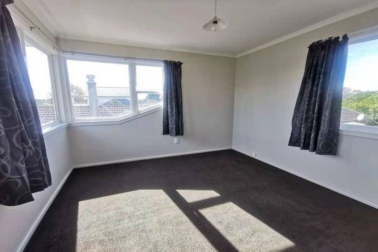 Photo of property in 129 Springs Road, Hornby, Christchurch, 8042