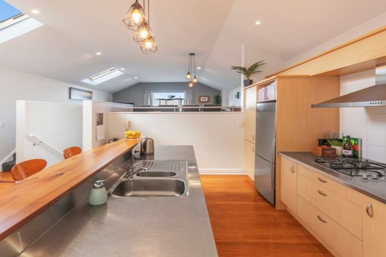 Photo of property in 153g Grant Road, Thorndon, Wellington, 6011