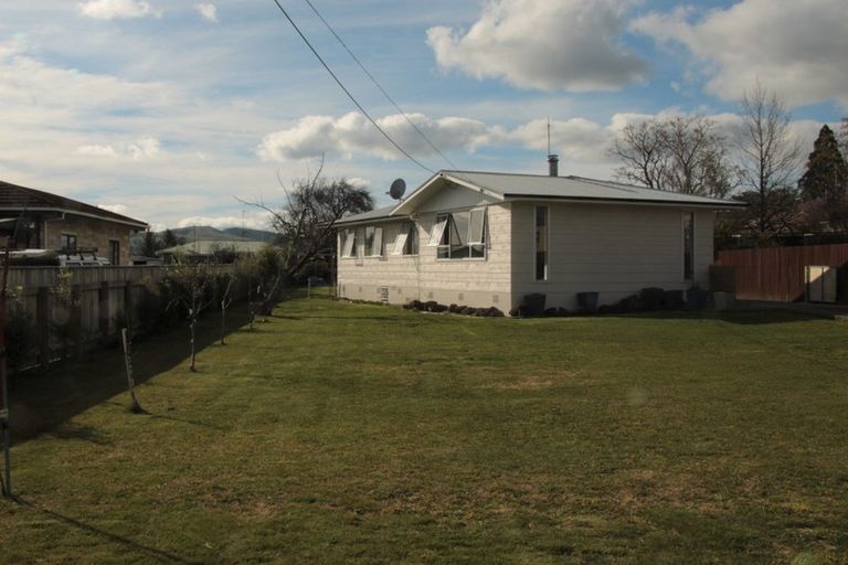 Photo of property in 2 Montgomery Street, Waipukurau, 4200