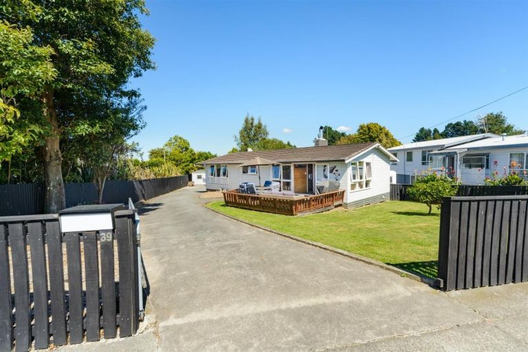 Photo of property in 39 Mill Street, Marton, 4710