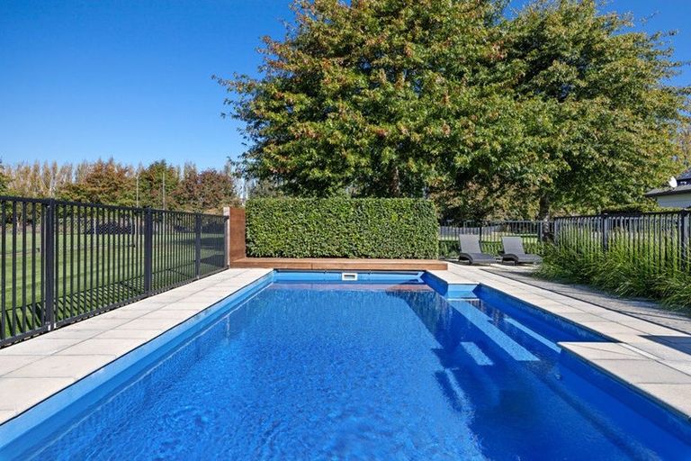 Photo of property in 36 Johns Road, Belfast, Christchurch, 8051