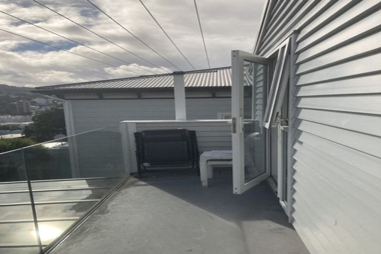 Photo of property in 60 Thompson Street, Mount Cook, Wellington, 6011