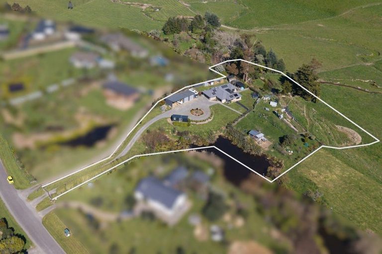 Photo of property in 30 Mountain View Drive, Manakau, Otaki, 5583