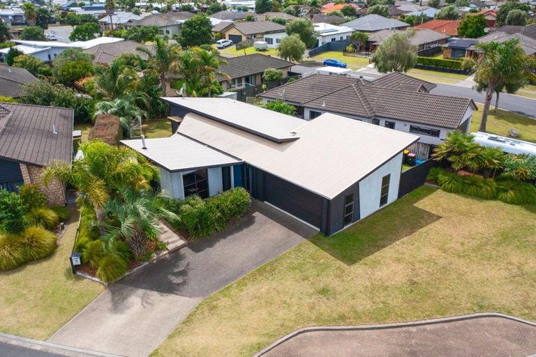 Photo of property in 14 Sarah Place, Papamoa Beach, Papamoa, 3118