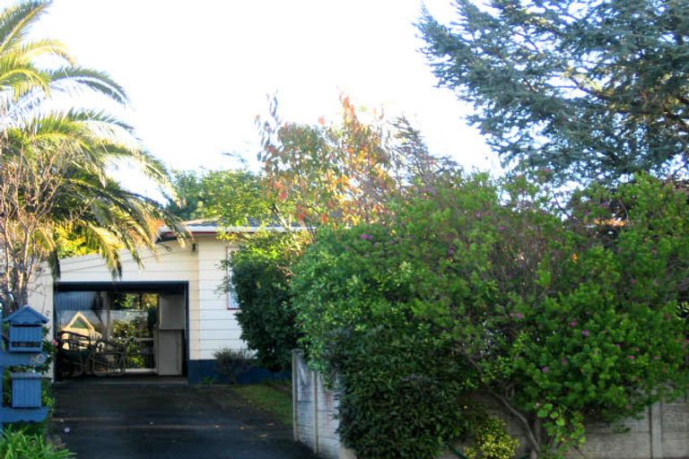 Photo of property in 80 Martin Road, Paraparaumu Beach, Paraparaumu, 5032