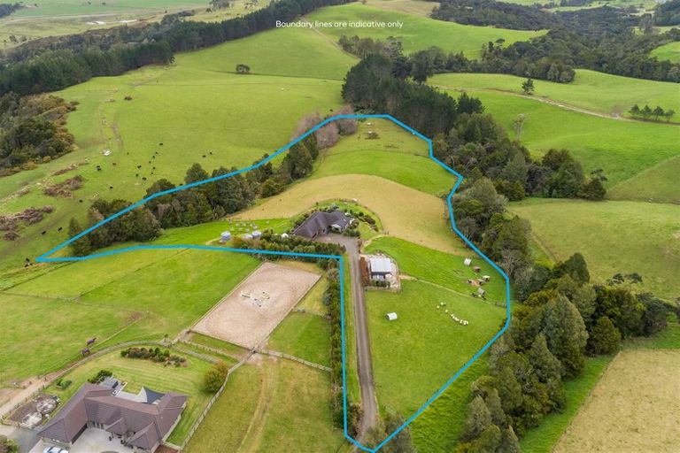 Photo of property in 42c Kaipara View Road, Helensville, 0875