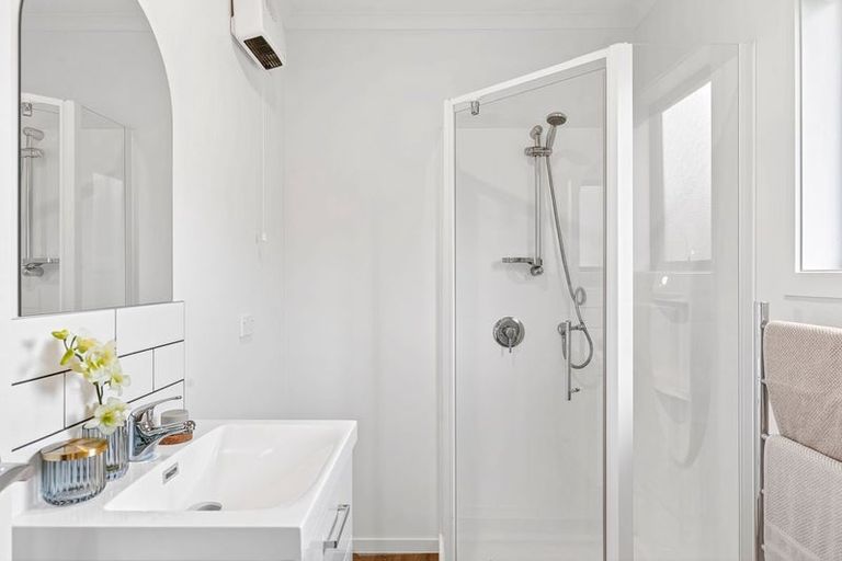 Photo of property in 4 Bell Street, Lake Hawea, Wanaka, 9382