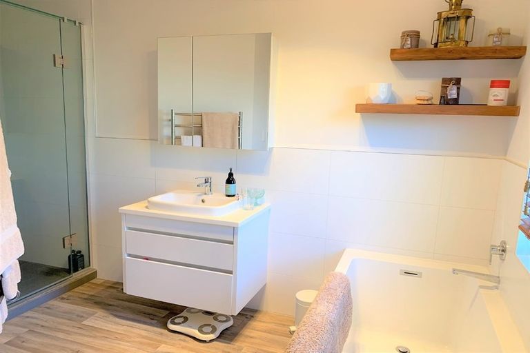 Photo of property in 3/3 Erewhon Place, Birkdale, Auckland, 0626