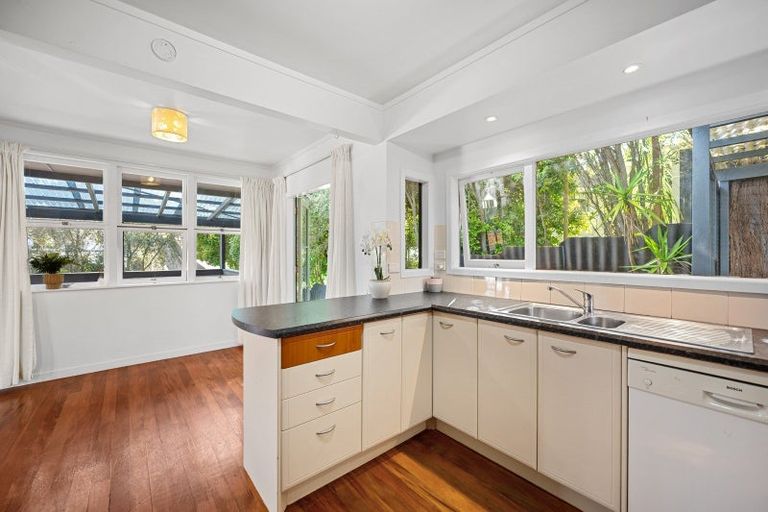 Photo of property in 29a Auld Street, Torbay, Auckland, 0630