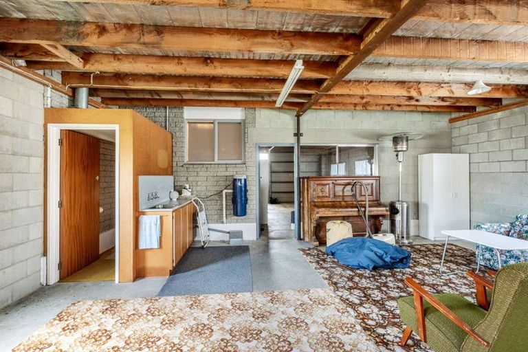 Photo of property in 69 Robertson Street, Gore, 9710