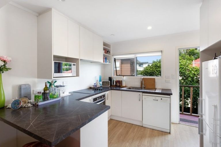Photo of property in 3/6 Miro Street, New Lynn, Auckland, 0600
