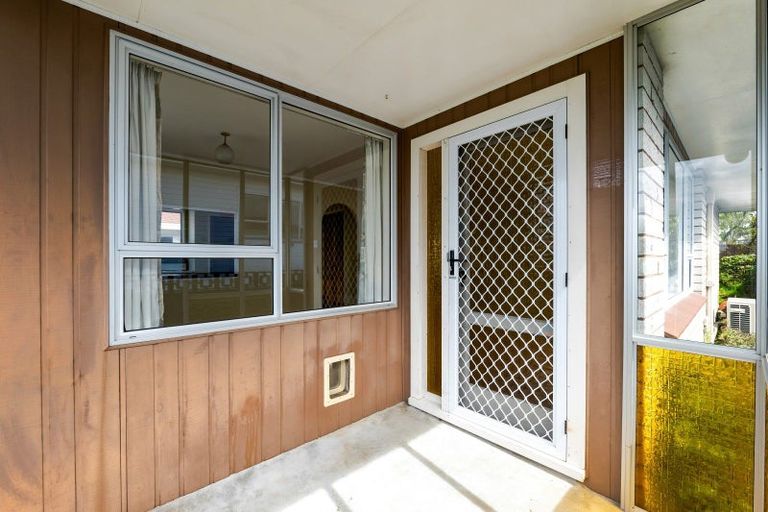 Photo of property in 17a Hamlet Street, Stratford, 4332