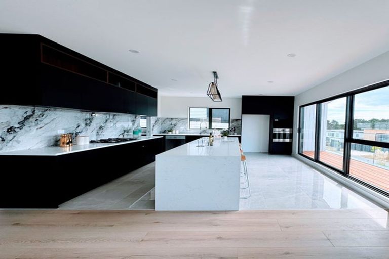 Photo of property in 31 Bremner Ridge Street, Flat Bush, Auckland, 2019