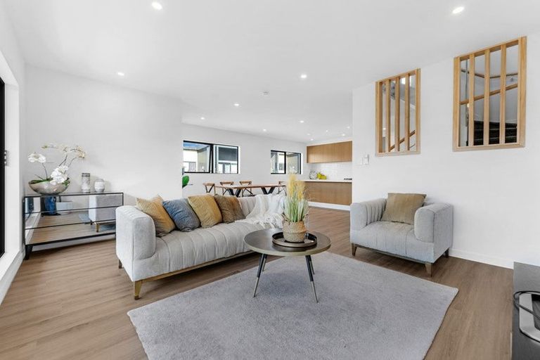 Photo of property in 2 Irwin Lane, Windsor Park, 0632