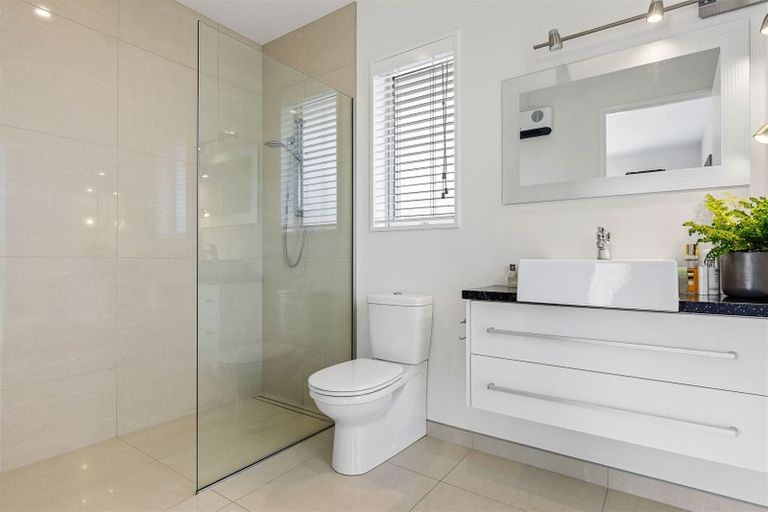 Photo of property in 6 Coachmans Road, Prebbleton, 7604