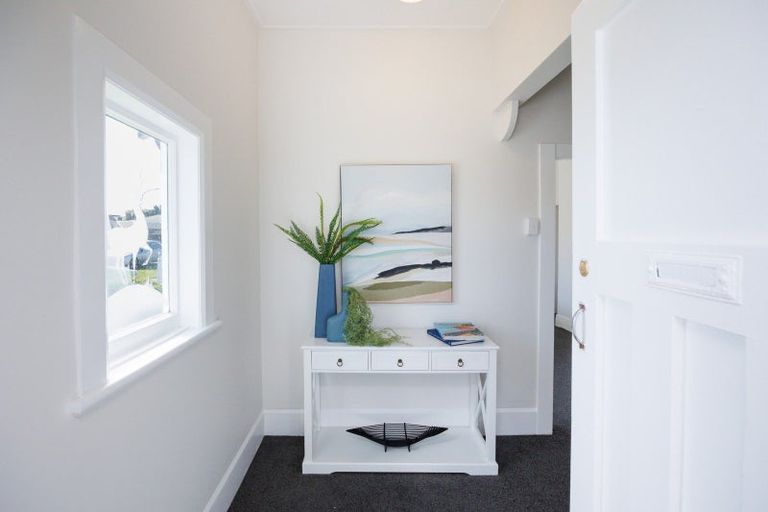 Photo of property in 33 Mcgiffert Street, Palmerston North, 4410
