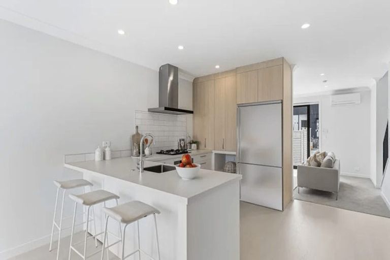 Photo of property in 58 Katikati Drive, Manurewa, 2102