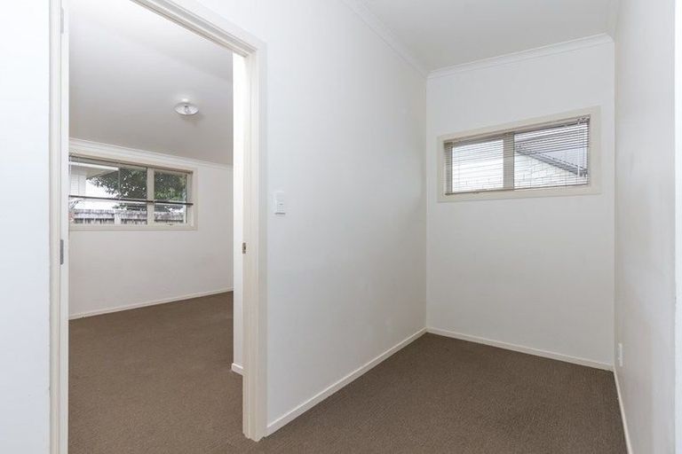 Photo of property in 8b Snead Place, Hamilton East, Hamilton, 3216