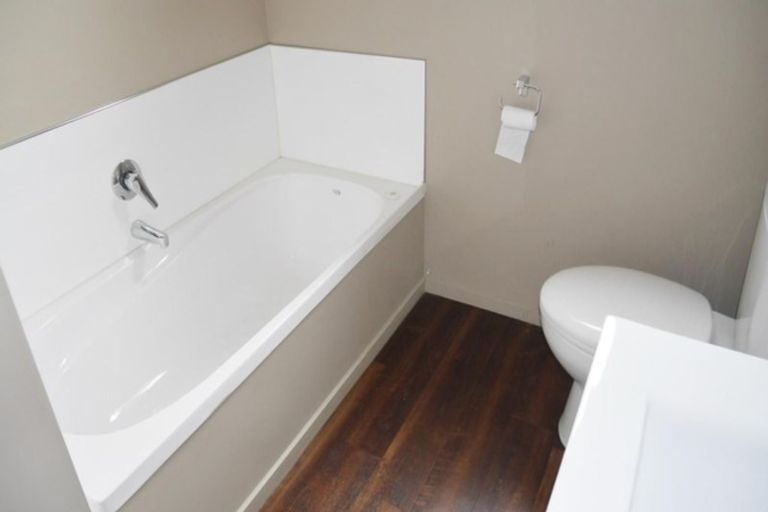 Photo of property in 336c Selwyn Street, Addington, Christchurch, 8024