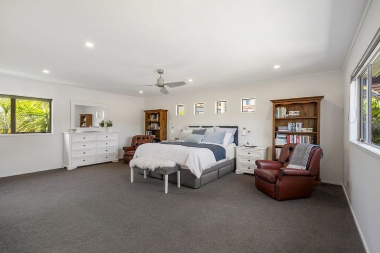 Photo of property in 8 Garden Lane, Torbay, Auckland, 0632