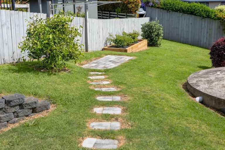 Photo of property in 16 Midgard Road, Coopers Beach, 0420