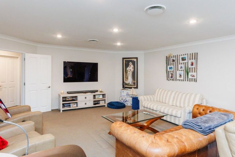 Photo of property in 22 Phoenix Avenue, Hokowhitu, Palmerston North, 4410