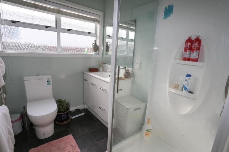 Photo of property in 17 Cranford Street, St Albans, Christchurch, 8014