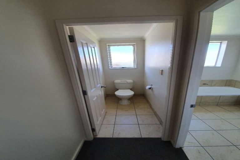 Photo of property in 40 Margarita Rise, Pukekohe, 2120