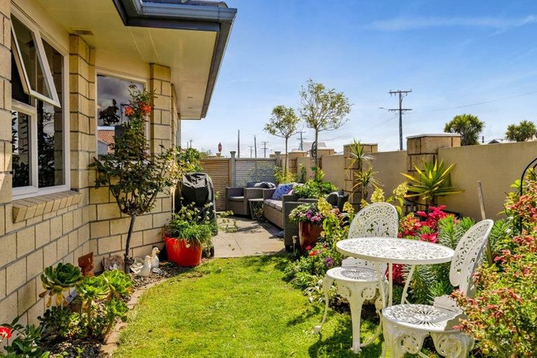 Photo of property in 46 Wilson Street, Hawera, 4610