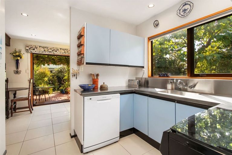 Photo of property in 11 Payling Lane, Mairehau, Christchurch, 8052