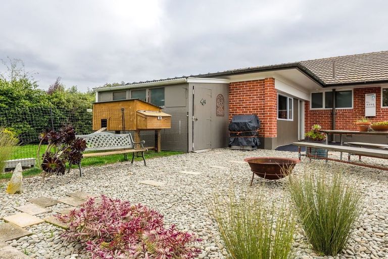 Photo of property in 7 Point Bush Road, Waimate, 7924