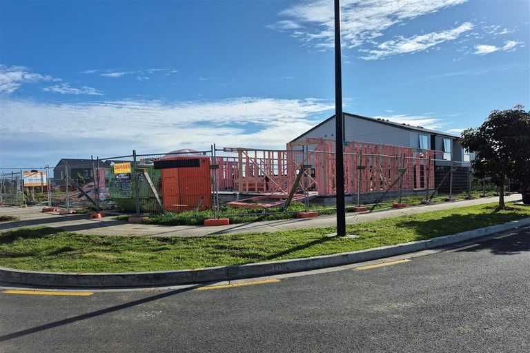 Photo of property in 10 Paapaakiri Loop, Takanini, 2112