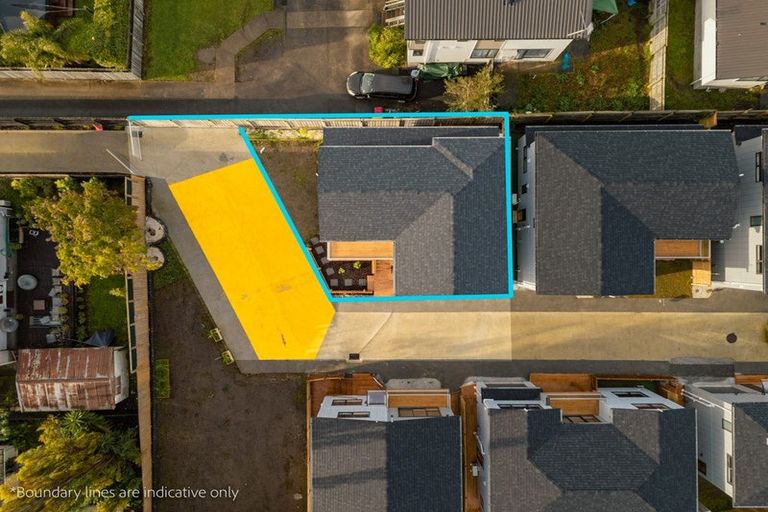 Photo of property in 86a Kervil Avenue, Te Atatu Peninsula, Auckland, 0610