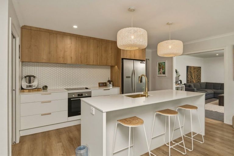 Photo of property in 102 Oakley Avenue, Springlands, Blenheim, 7201