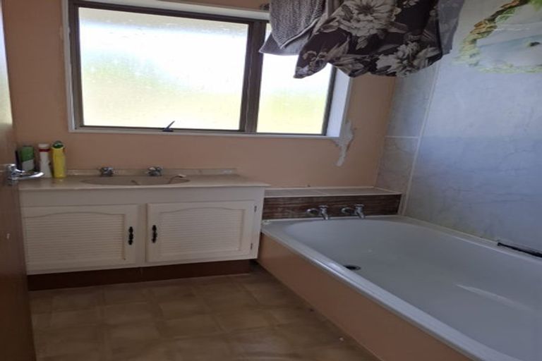 Photo of property in 47b Kirk Street, Otaki, 5512