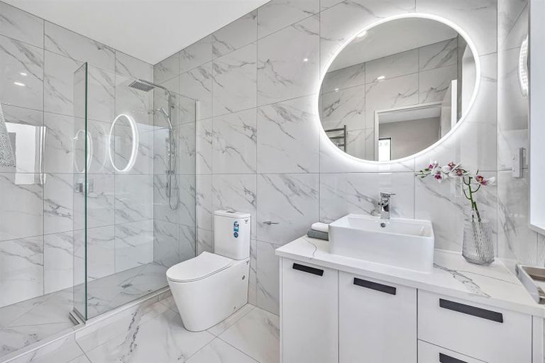 Photo of property in 2 Hoete Way, Tuakau, 2121