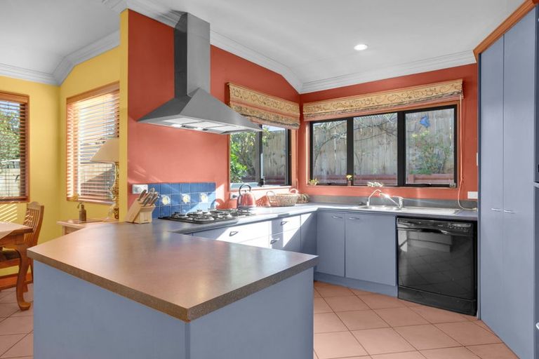 Photo of property in 42 Ayrshire Drive, Grandview Heights, Hamilton, 3200