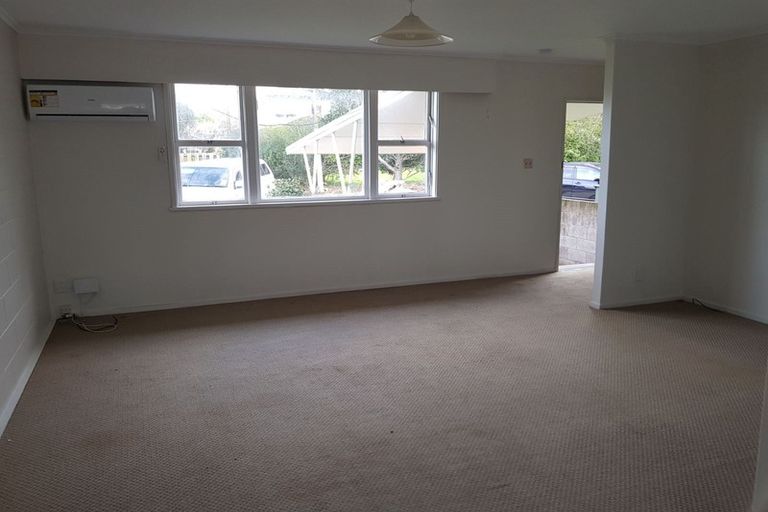 Photo of property in 2/52 Landscape Road, Papatoetoe, Auckland, 2025