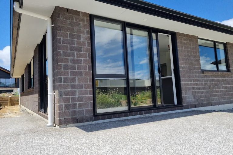 Photo of property in 62 Hokioi Drive, Kenepuru, Porirua, 5022