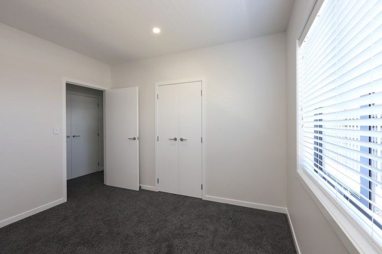 Photo of property in 5 Cassin Place, Taradale, 4112