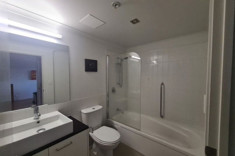 Photo of property in 302/332 Maunganui Road, Mount Maunganui, 3116