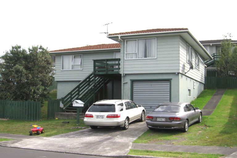 Photo of property in 30 Elizabeth Drive, West Harbour, Auckland, 0618