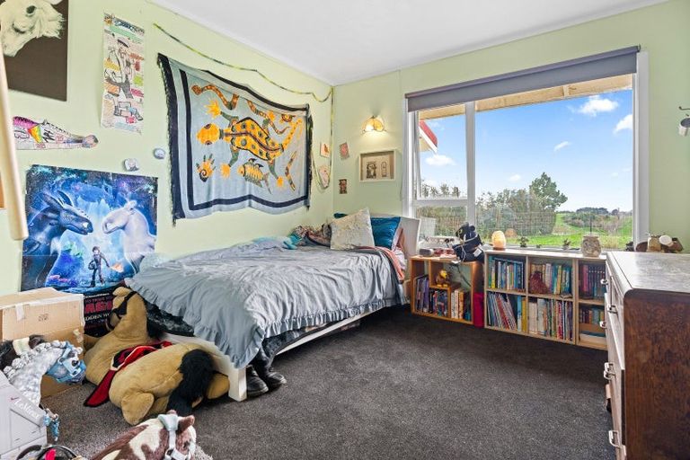 Photo of property in 101 Forest Lakes Road, Otaki, 5583