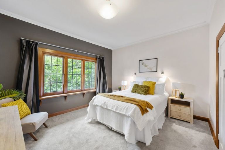 Photo of property in 17 Torwood Road, Khandallah, Wellington, 6035