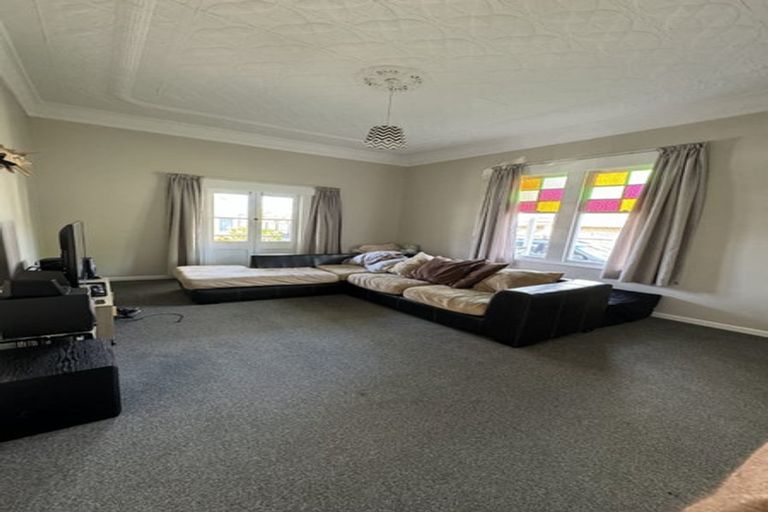 Photo of property in 1 Nixon Street, Hamilton East, Hamilton, 3216