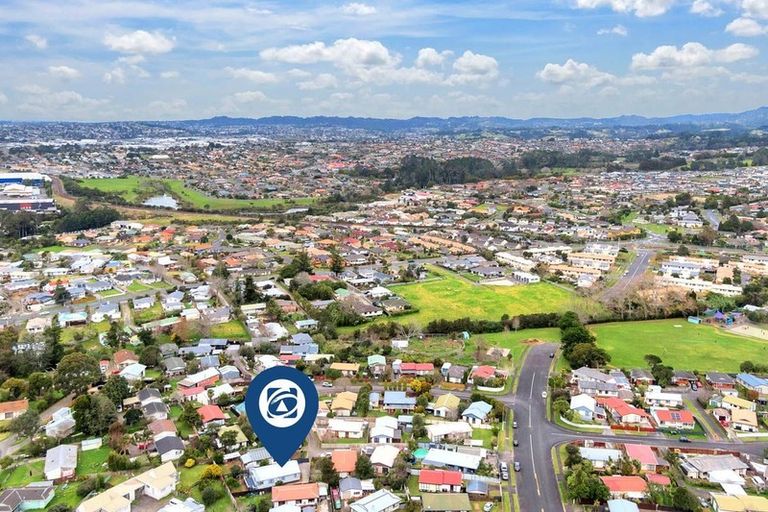 Photo of property in 12 Cameron Place, Ranui, Auckland, 0612