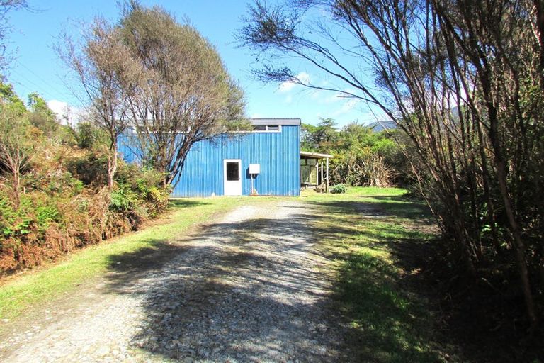 Photo of property in 1712 State Highway 7, Arnold Valley, Dobson, 7872