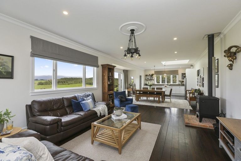 Photo of property in 200 Egmont Road, Hillsborough, New Plymouth, 4372
